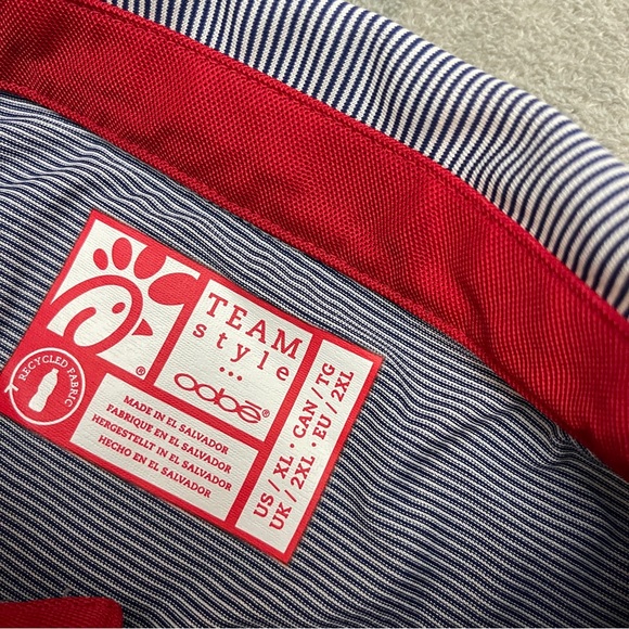 Chick Fil A Shirt Mens XL Blue Polo Crew Uniform Work Logo Striped - Picture 3 of 9